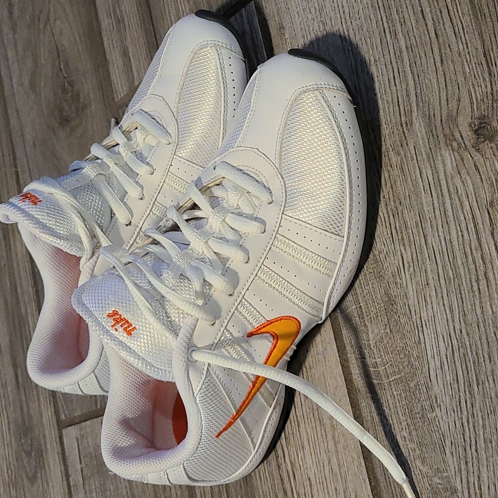 Women's Nike shoes